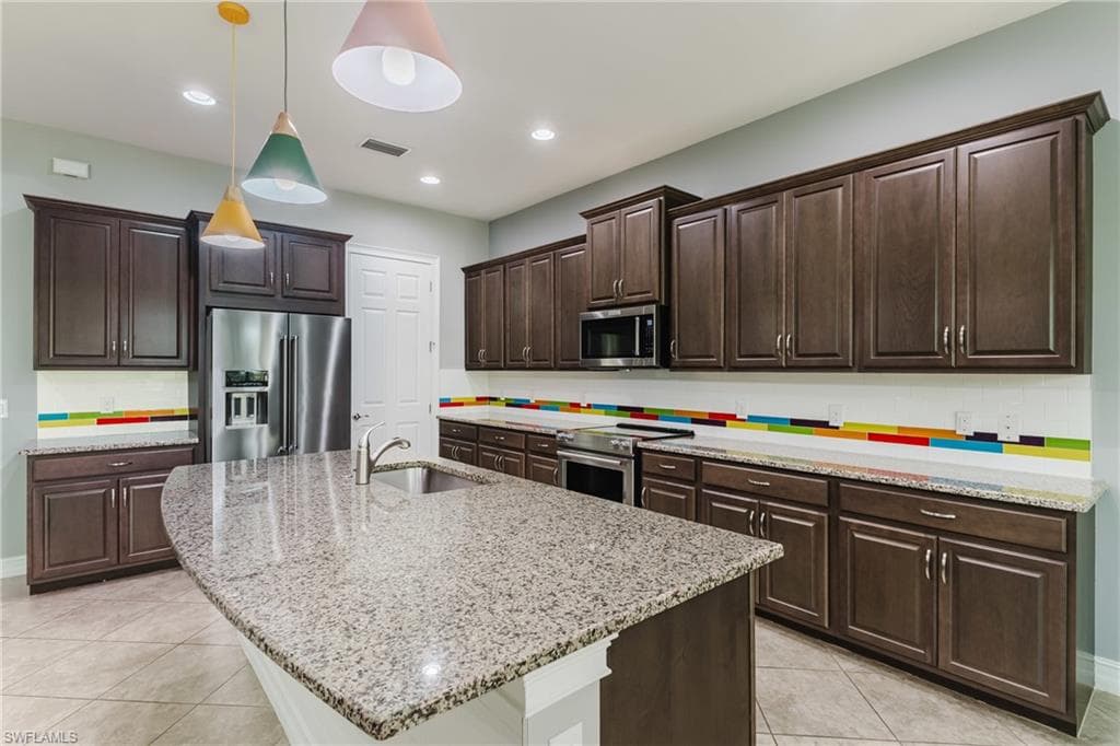 3149 Amadora CIR, CAPE CORAL FL 33909-10