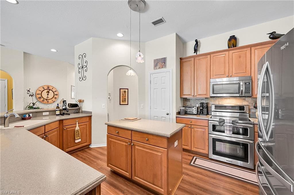 9609 Gladiolus Blossom CT, FORT MYERS FL 33908-12