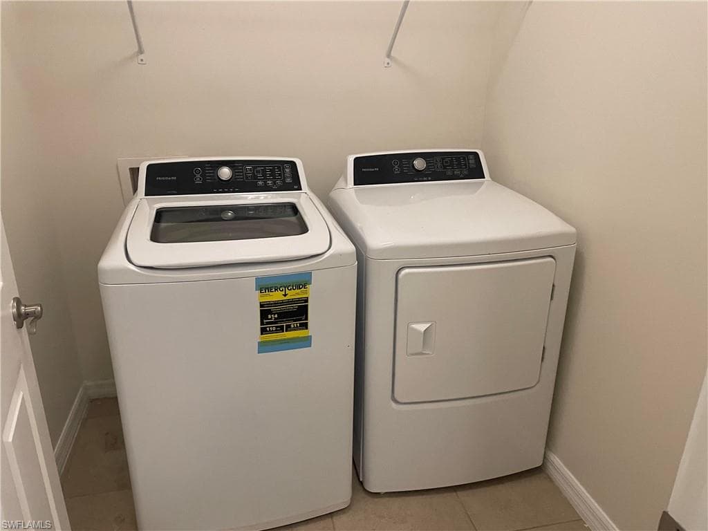 18061 Bass Lake CT, LEHIGH ACRES FL 33972-6