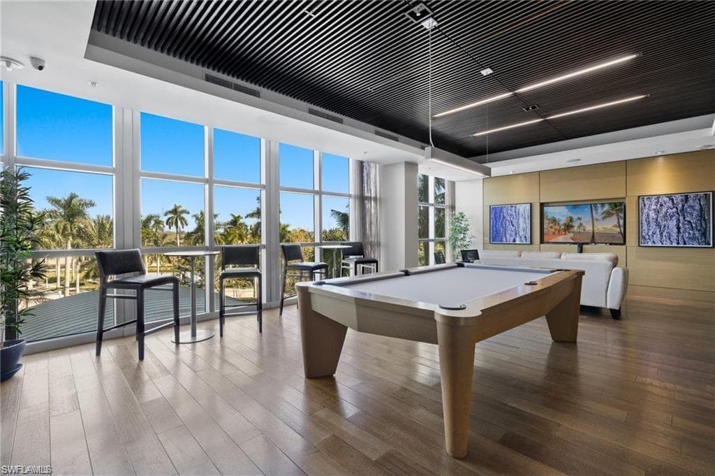 3000 Oasis Grand BLVD # 2702, FORT MYERS FL 33916-3