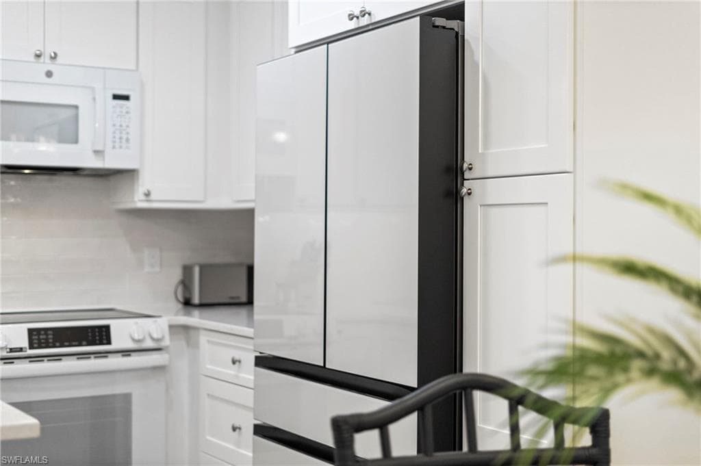 845 E Gulf DR # 121, SANIBEL FL 33957-13