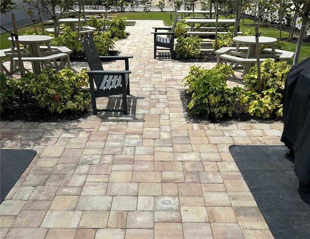 25710 Hickory BLVD # 306, BONITA SPRINGS FL 34134-24