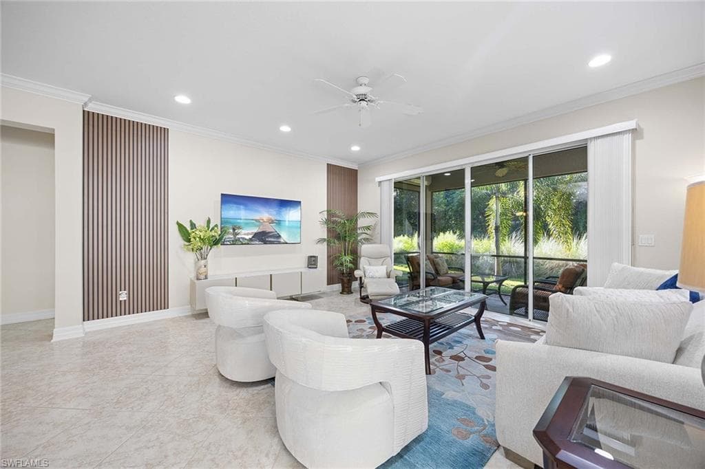 6542 Marbella DR, NAPLES FL 34105-8