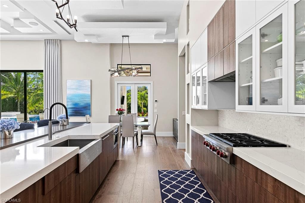 607 Myrtle RD, NAPLES FL 34108-11