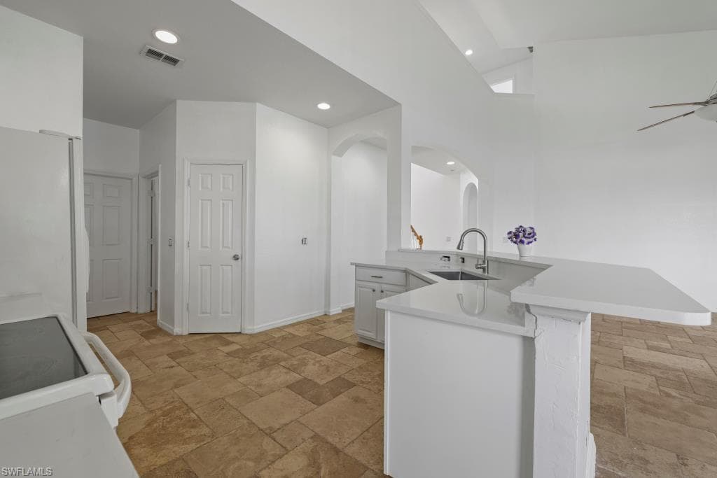 2800 Amberwood LN, NAPLES FL 34120-5