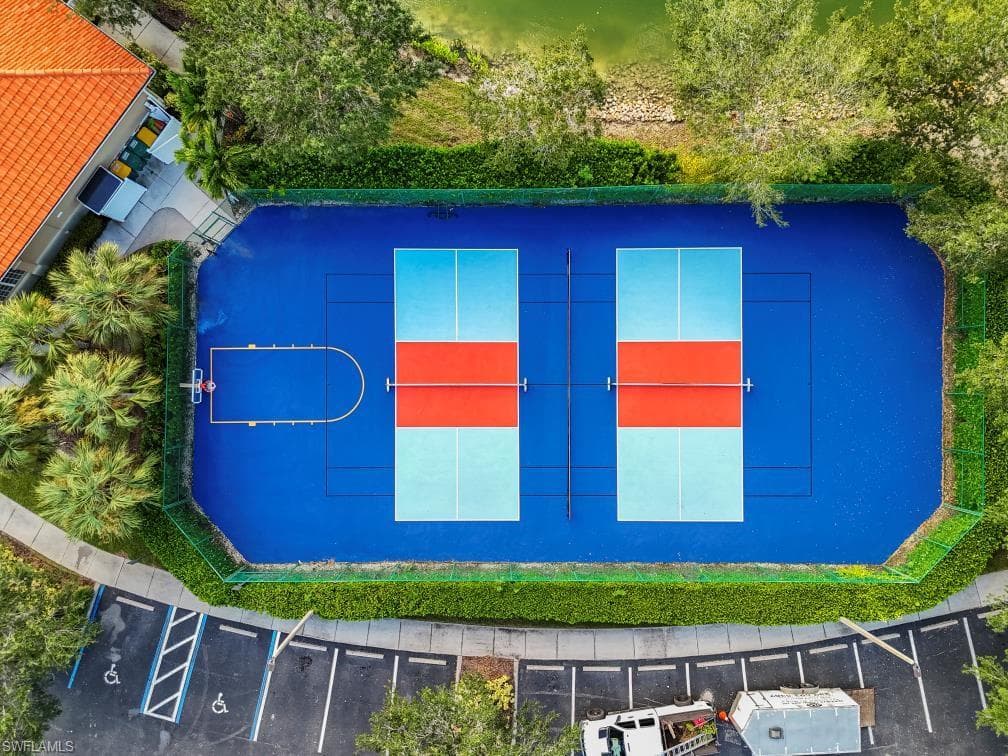 2800 Amberwood LN, NAPLES FL 34120-4