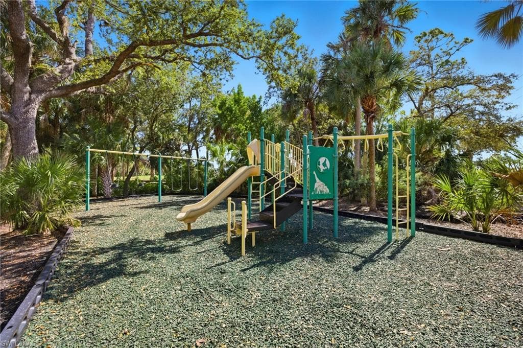 18911 Bay Woods Lake DR # 102, FORT MYERS FL 33908-29