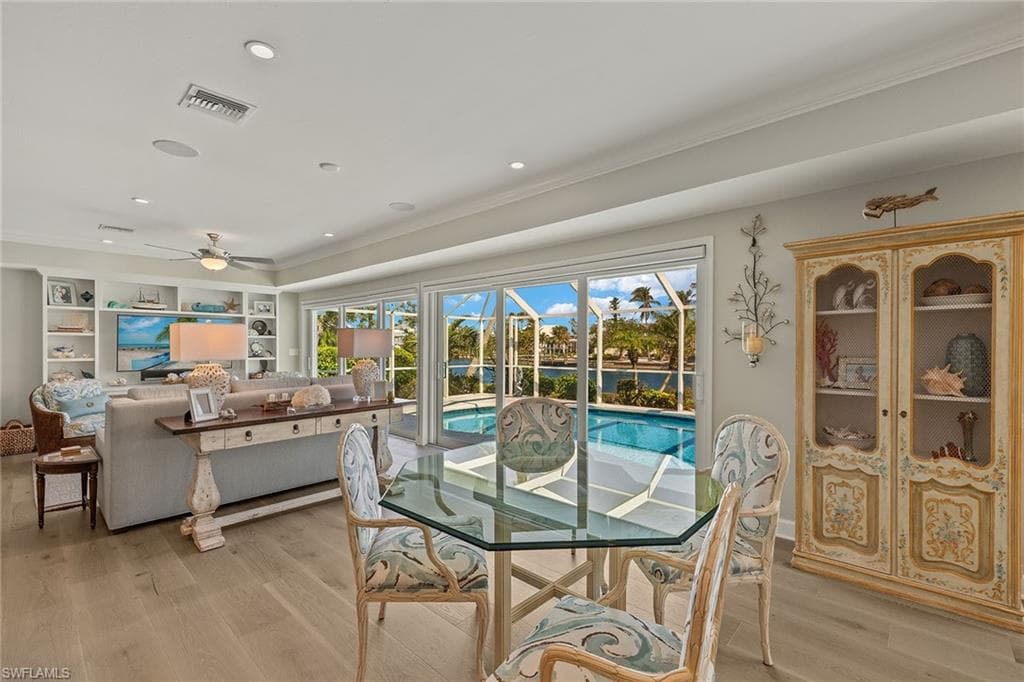 1674 Sabal Palm DR, SANIBEL FL 33957-11