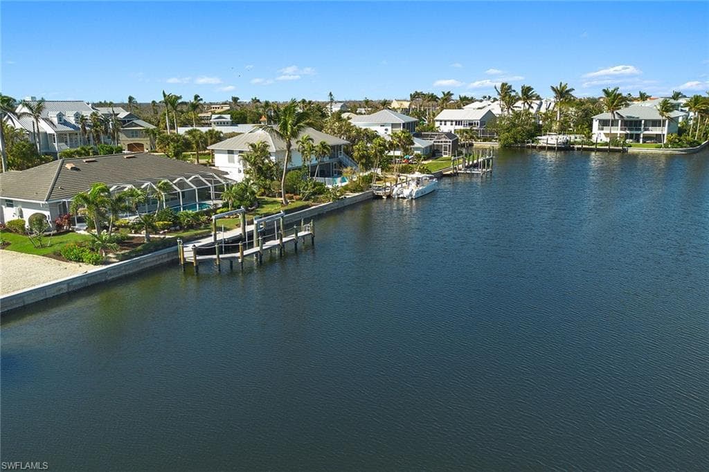 1674 Sabal Palm DR, SANIBEL FL 33957-35