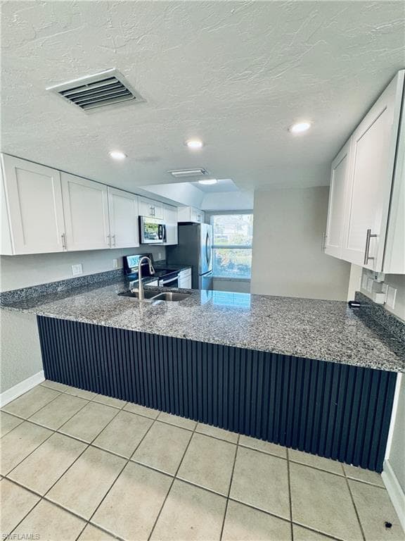 4641 SW Santa Barbara PL, CAPE CORAL FL 33914-4