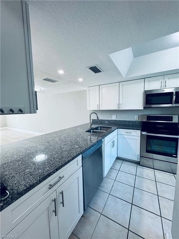 4641 SW Santa Barbara PL, CAPE CORAL FL 33914-8