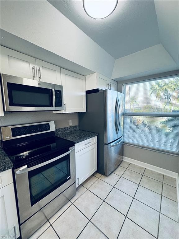 4641 SW Santa Barbara PL, CAPE CORAL FL 33914-9