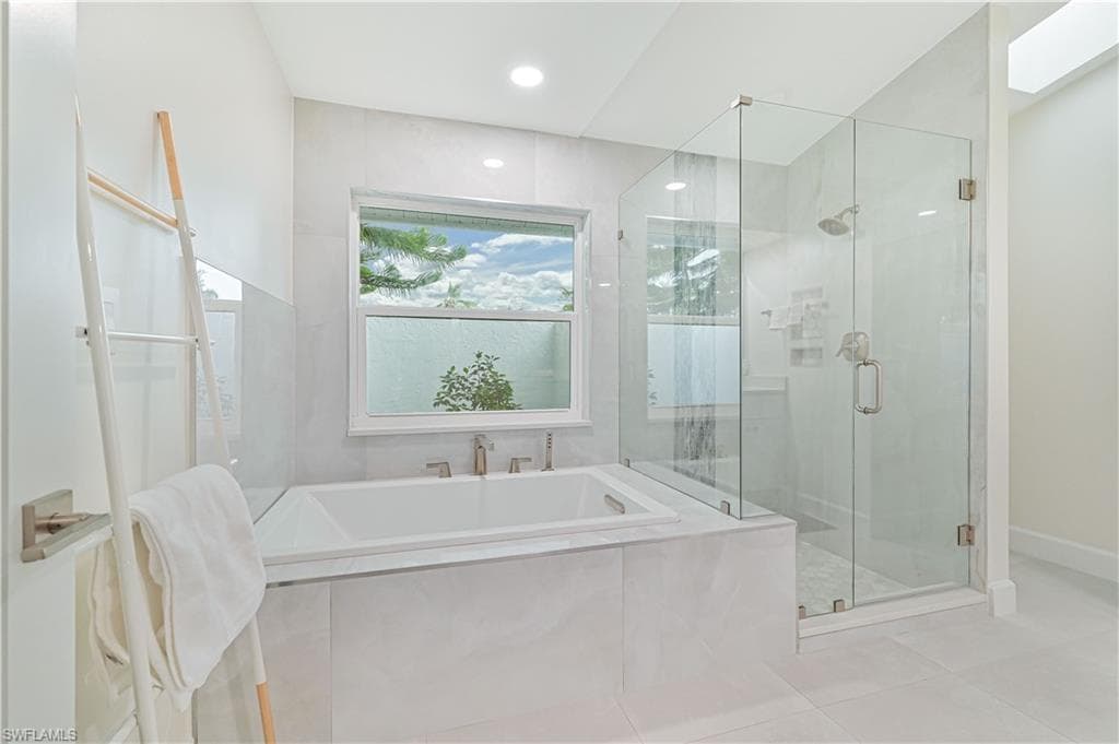 28211 Winthrop CIR, BONITA SPRINGS FL 34134-28