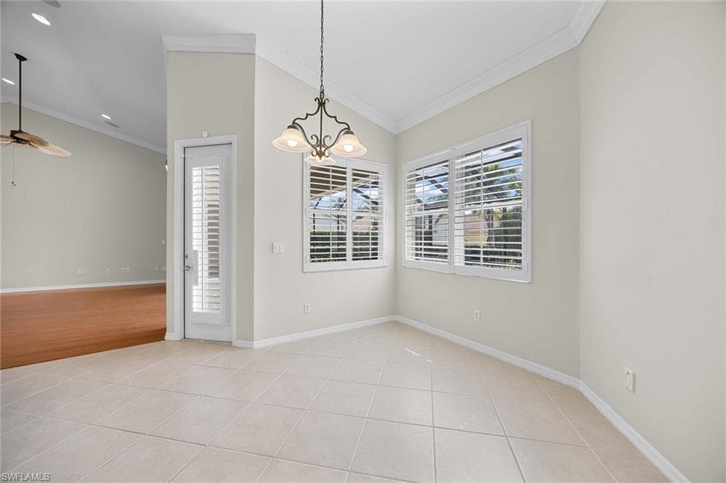5024 Old Pond DR, NAPLES FL 34104-17