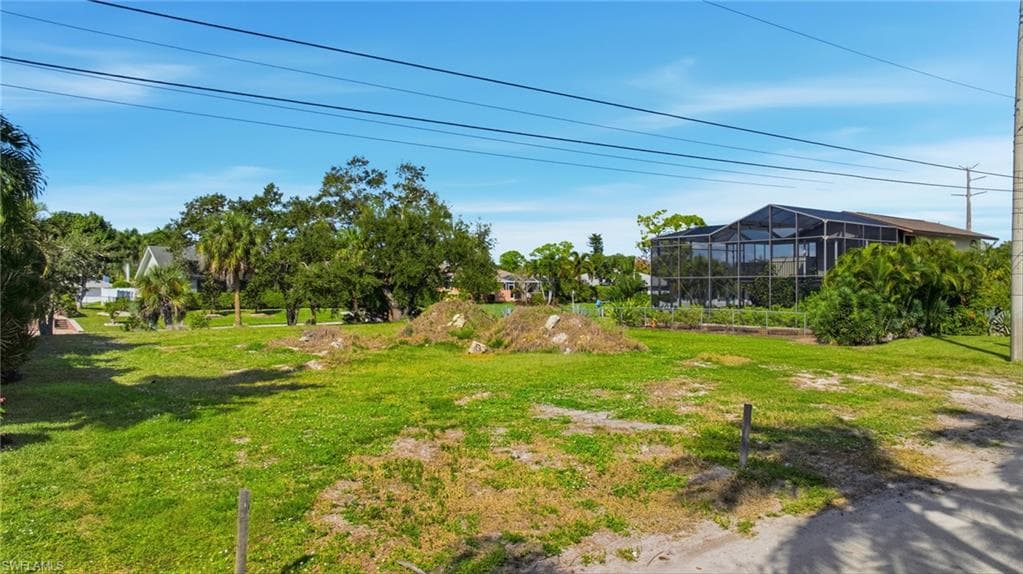 27090 Holly LN-8