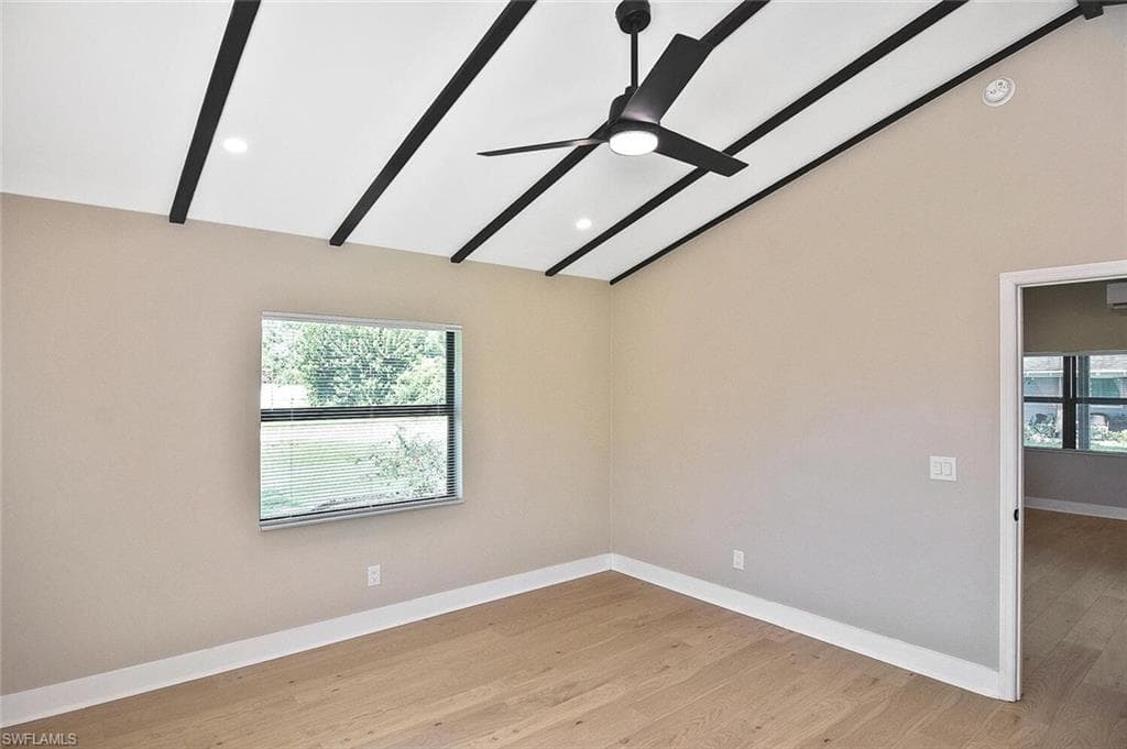 1922 Flamingo DR, NORTH FORT MYERS FL 33917-8