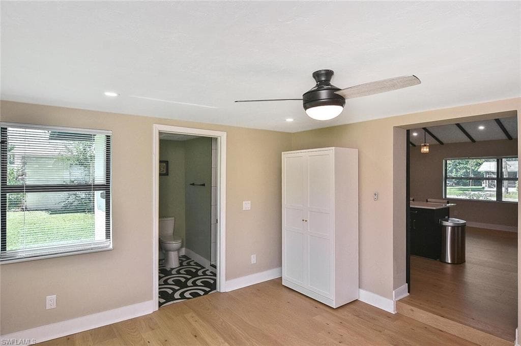 1922 Flamingo DR, NORTH FORT MYERS FL 33917-23