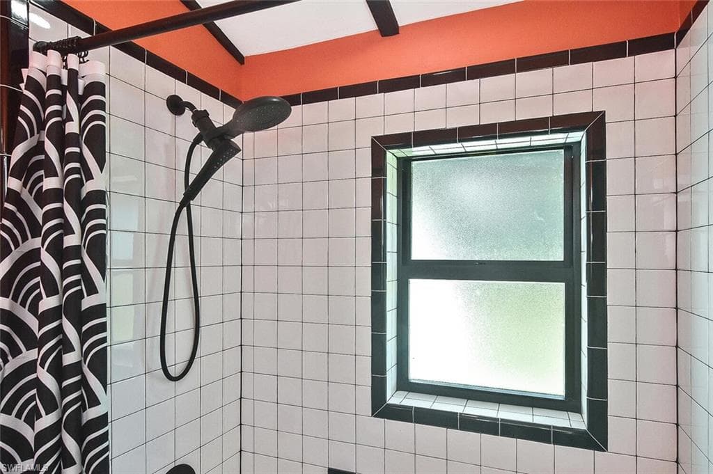 1922 Flamingo DR, NORTH FORT MYERS FL 33917-13