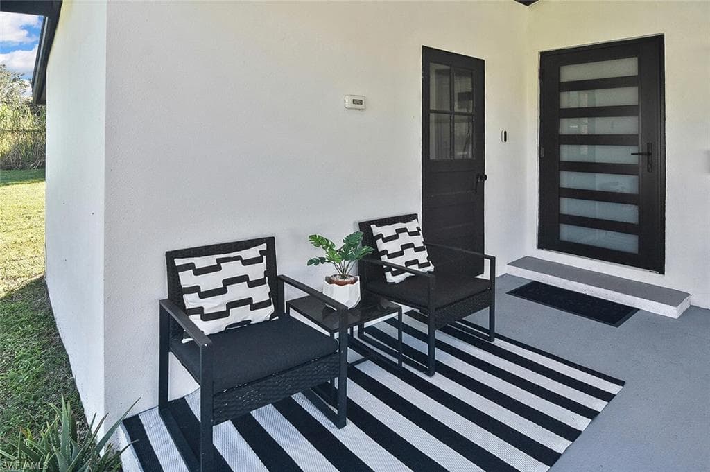 1922 Flamingo DR, NORTH FORT MYERS FL 33917-49