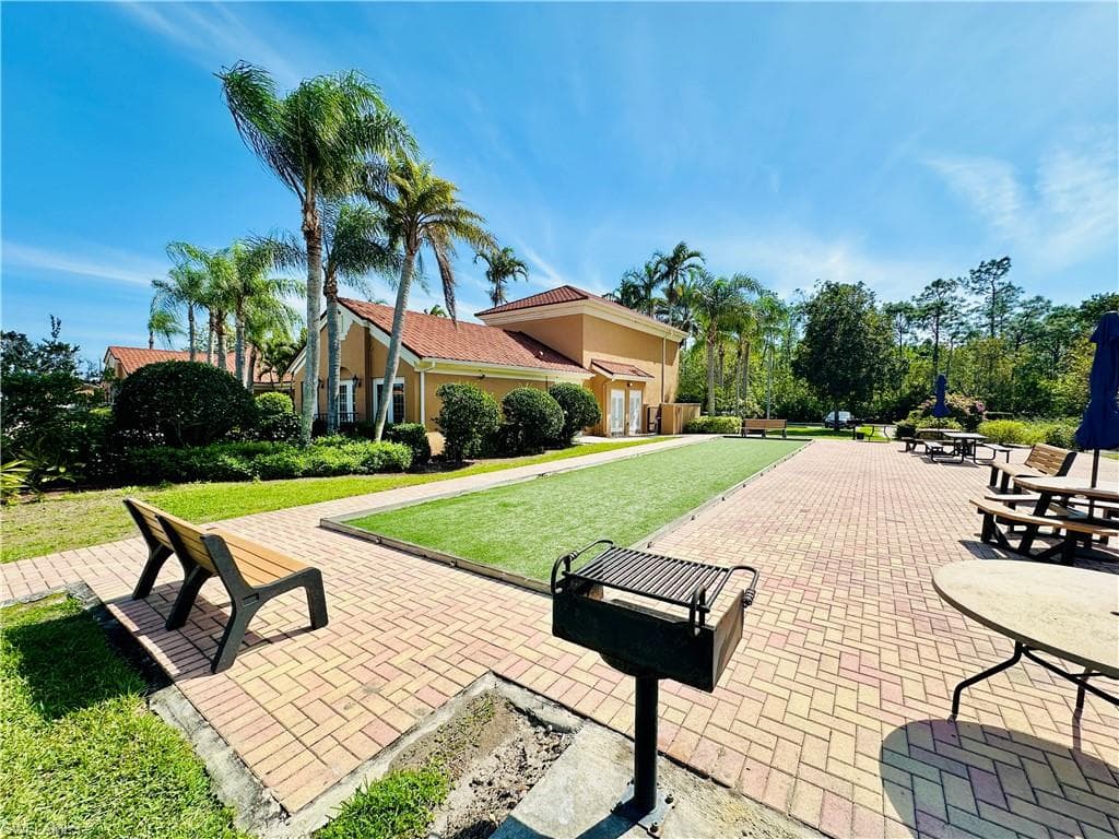1820 Florida Club CIR # 2210, NAPLES FL 34112-29