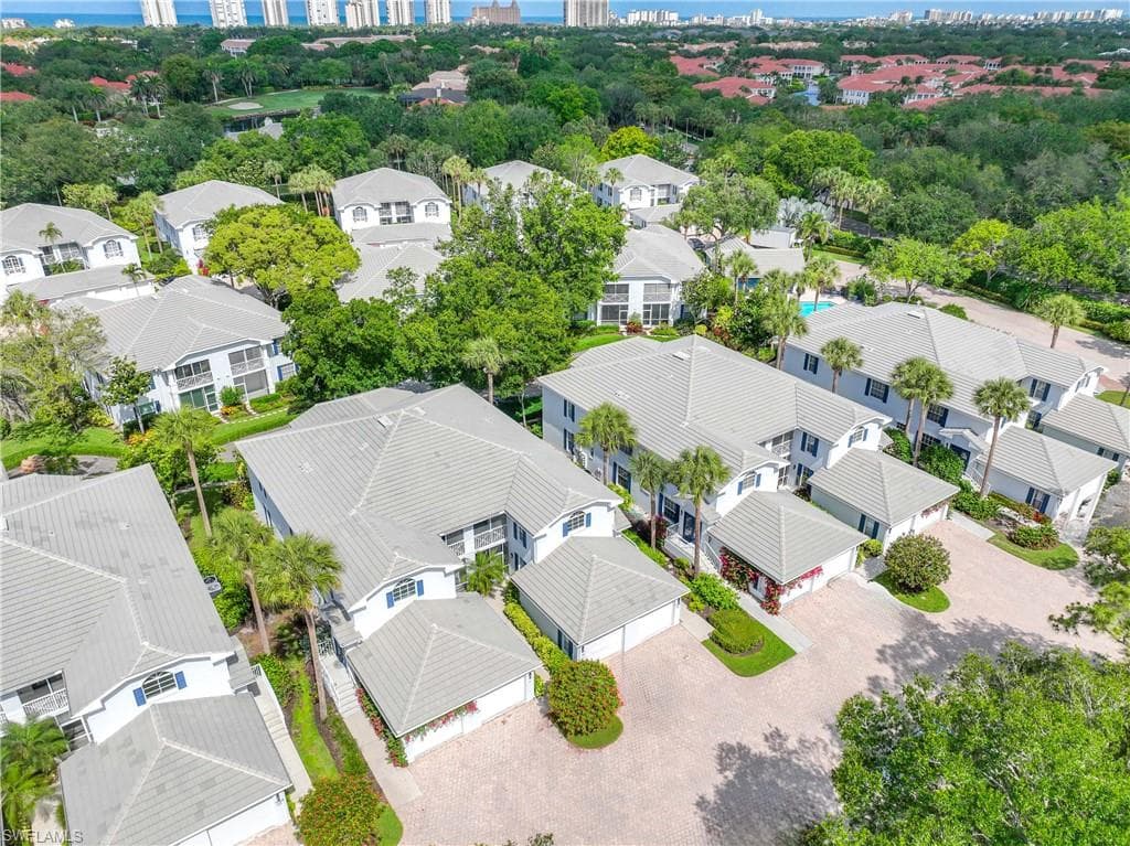 7050 Barrington CIR 202-36