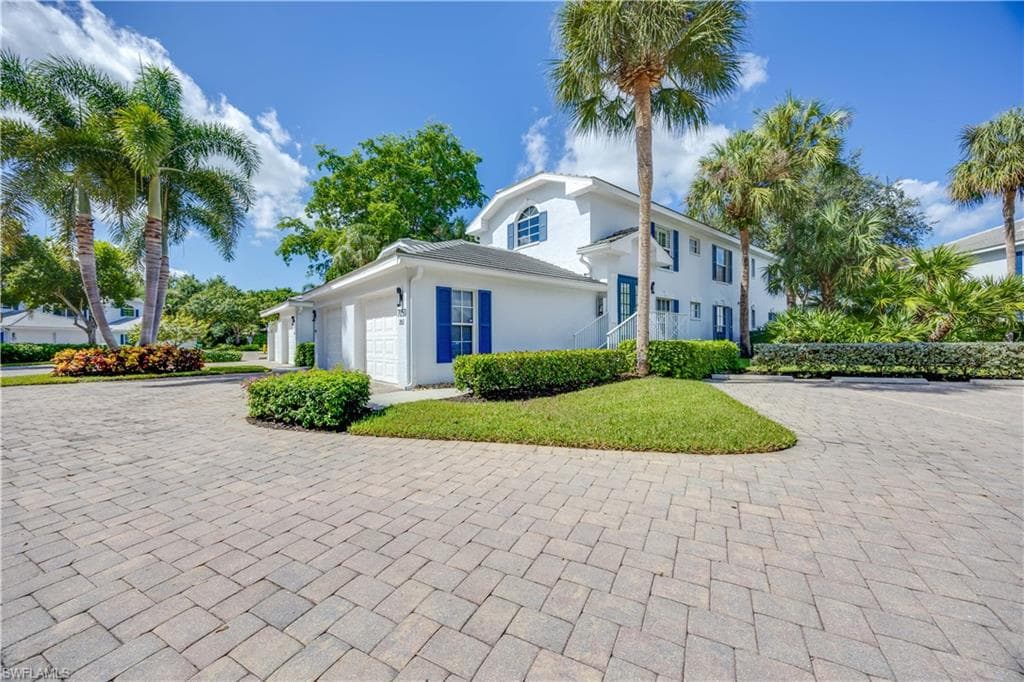 7050 Barrington CIR 202-1