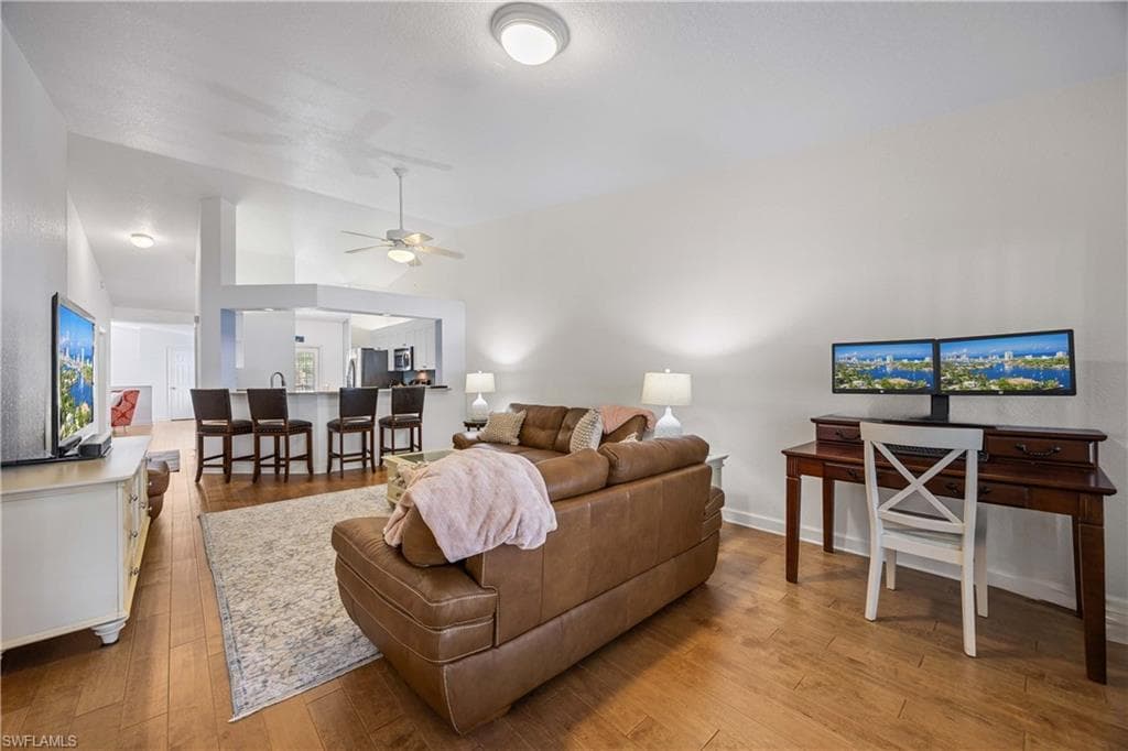 7050 Barrington CIR 202-9