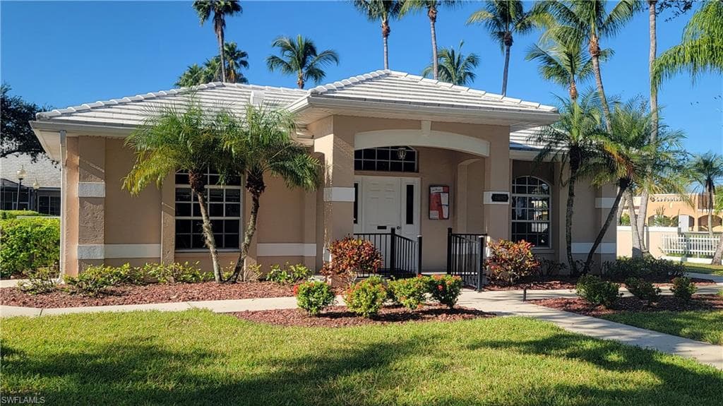 8694 Patty Berg CT, FORT MYERS FL 33919-16