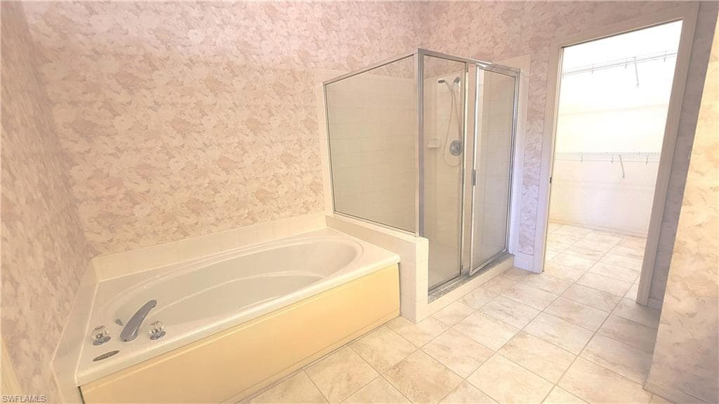 8694 Patty Berg CT, FORT MYERS FL 33919-8