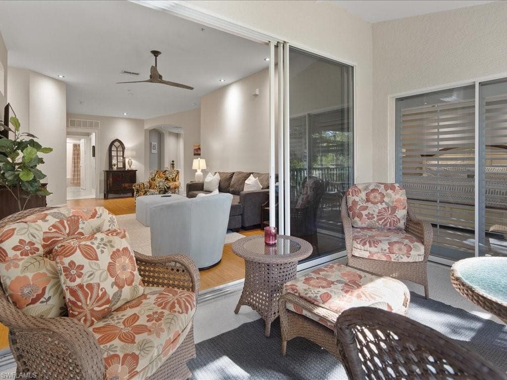 793 Carrick Bend CIR # 202, NAPLES FL 34110-12