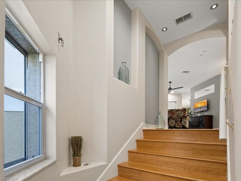 793 Carrick Bend CIR # 202, NAPLES FL 34110-4