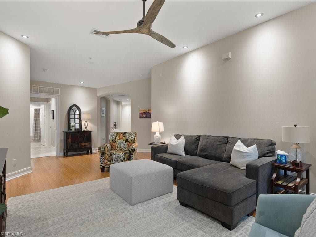 793 Carrick Bend CIR # 202, NAPLES FL 34110-14