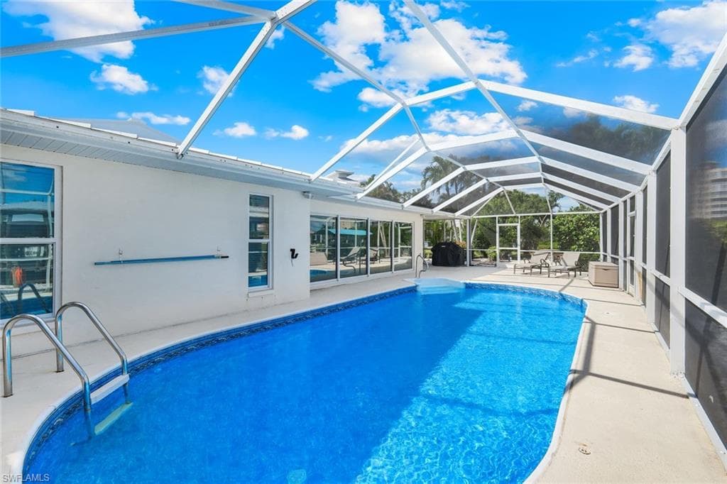 8552 Lagoon RD, FORT MYERS BEACH FL 33931-19