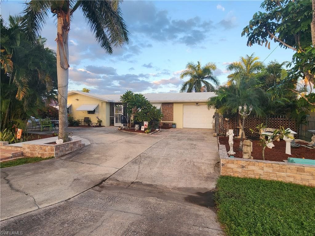 1370 Harbor View DR-45