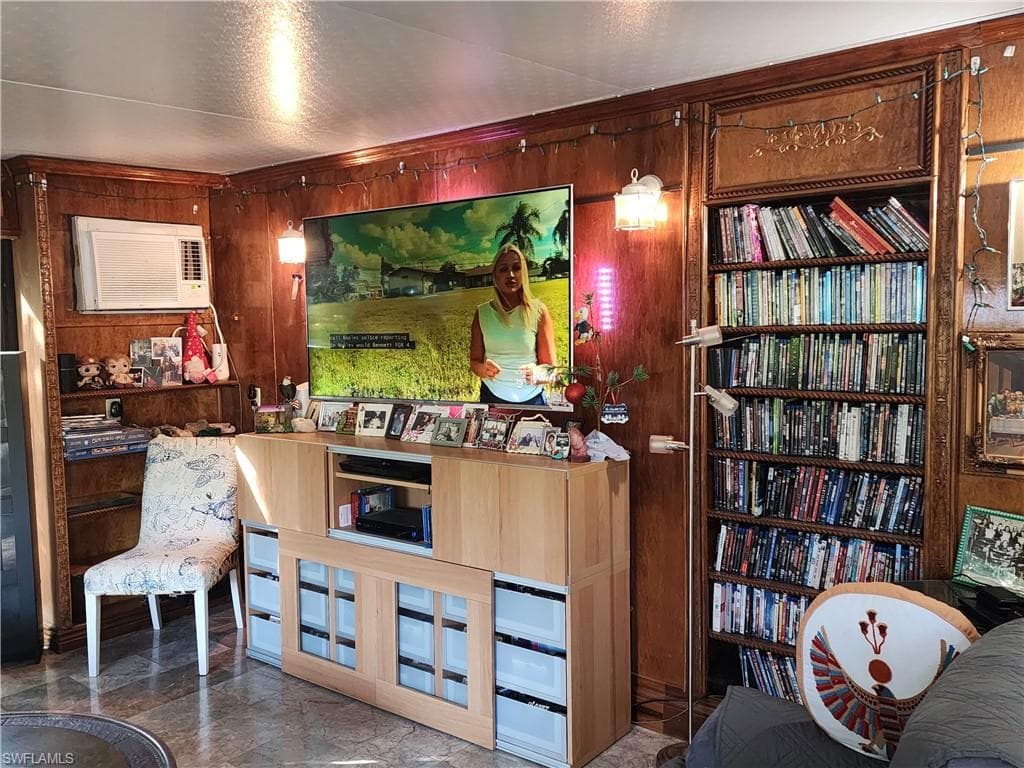 1370 Harbor View DR-11