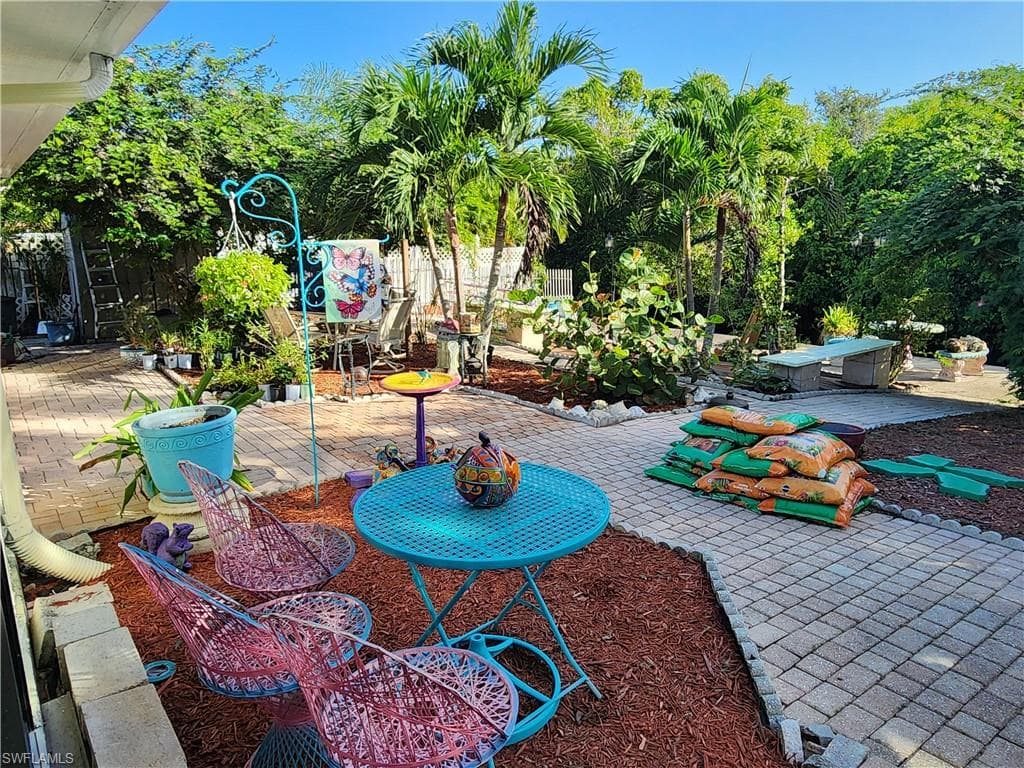 1370 Harbor View DR-6