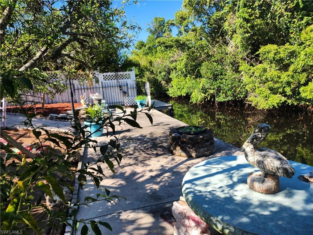 1370 Harbor View DR-4