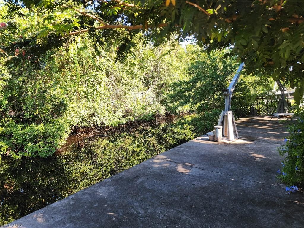 1370 Harbor View DR-8