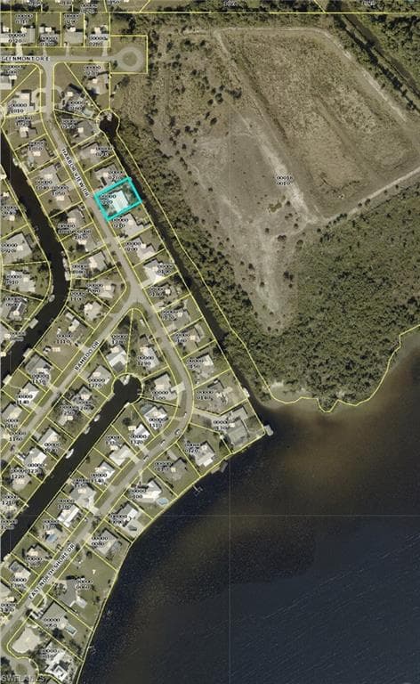1370 Harbor View DR-47