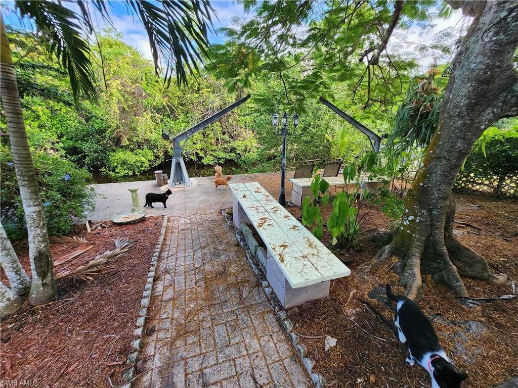 1370 Harbor View DR-43