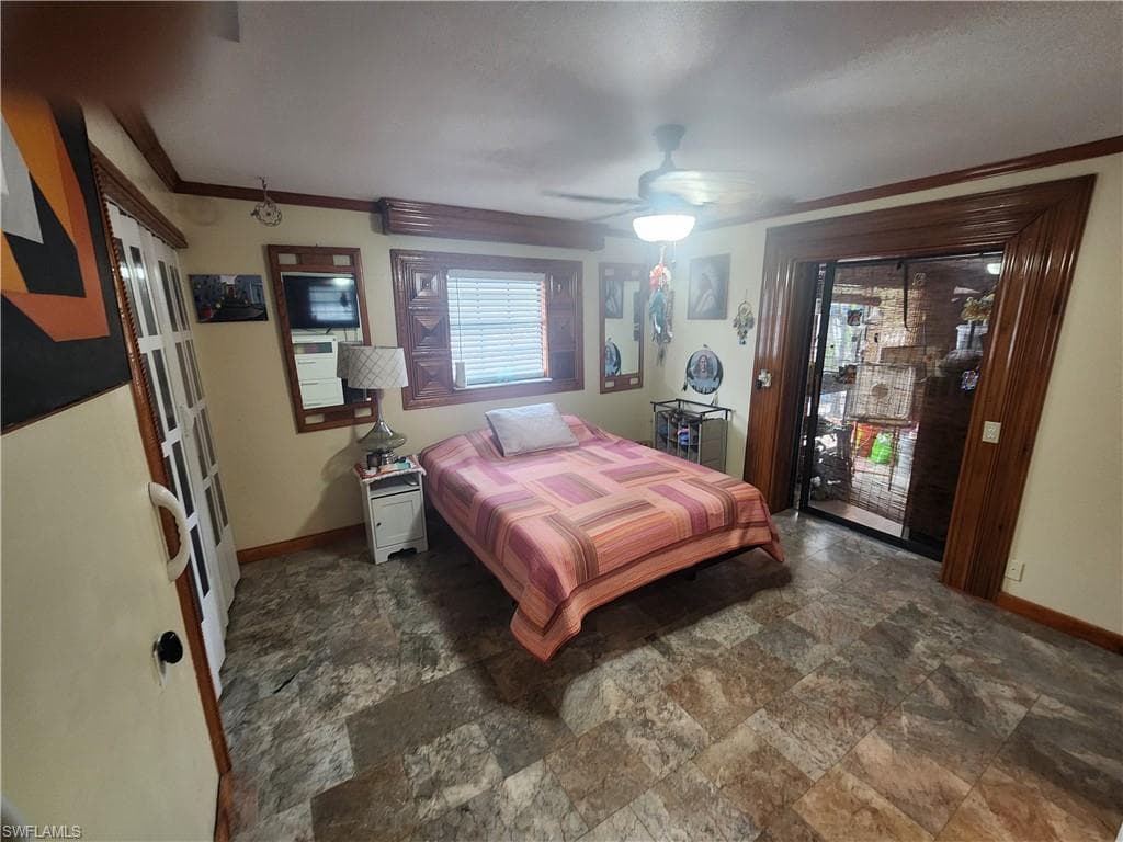 1370 Harbor View DR-24