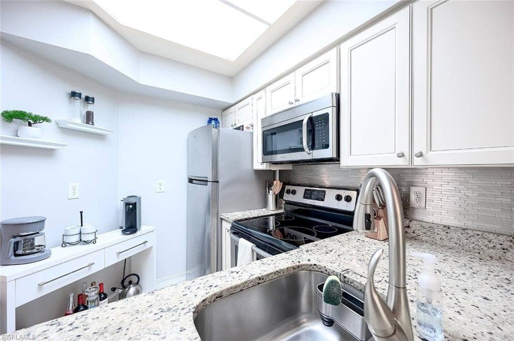 3323 Olympic DR # 726, NAPLES FL 34105-4