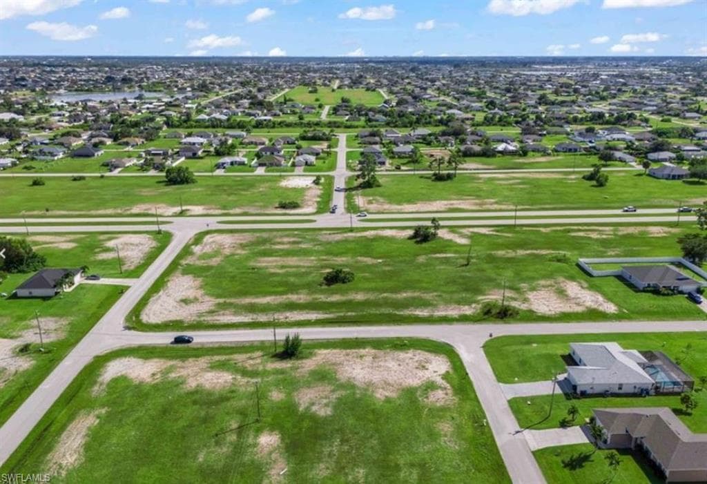 514 NW 16th TER, CAPE CORAL FL 33993-5