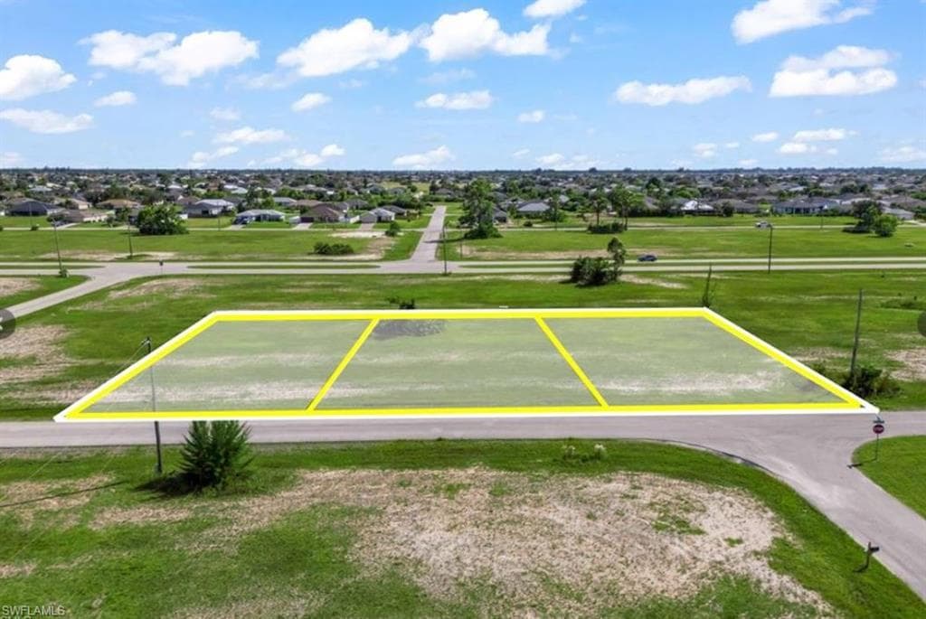 514 NW 16th TER, CAPE CORAL FL 33993-2