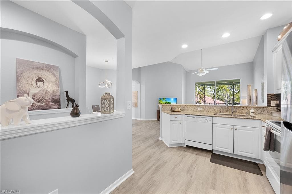 4247 Liron AVE # 201, FORT MYERS FL 33916-12