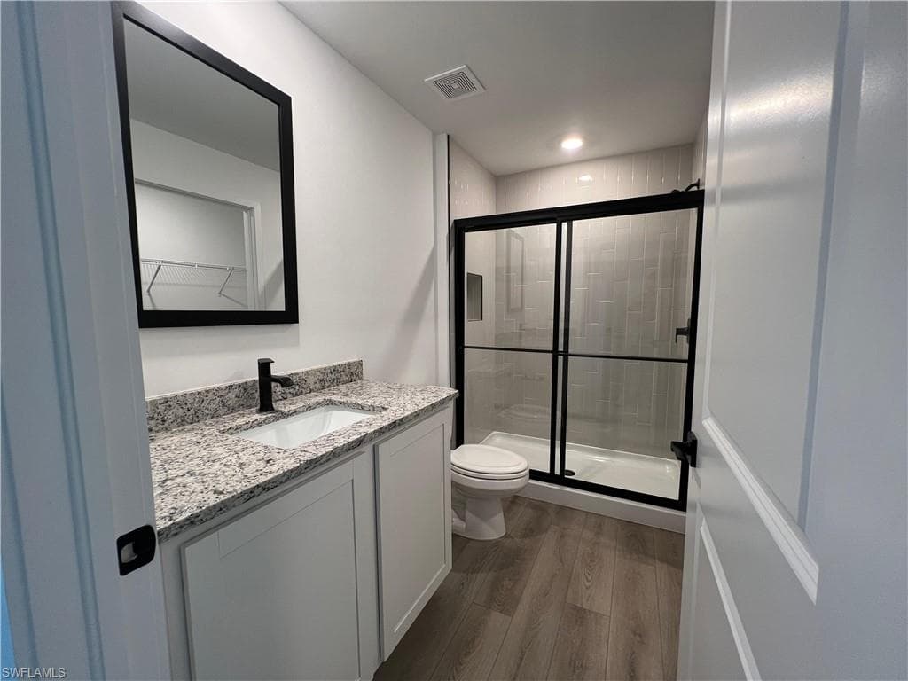 868 Winwood CIR, FORT MYERS FL 33913-22