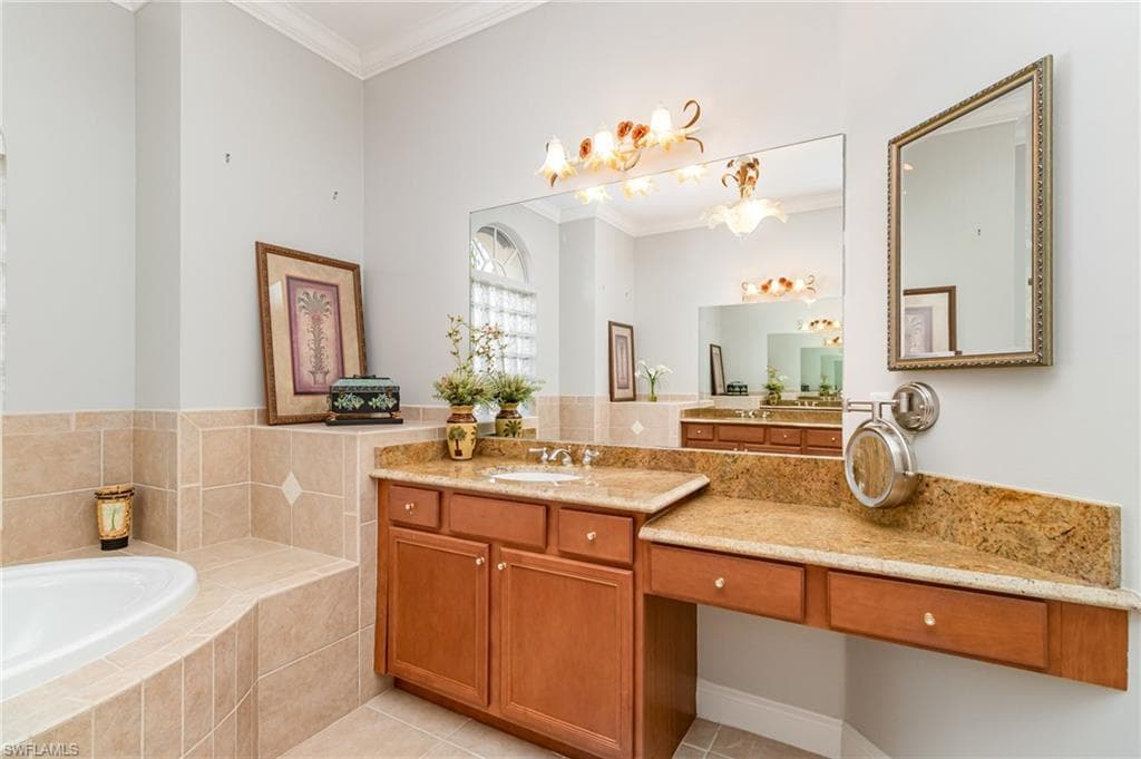 8514 Sedonia CIR, ESTERO FL 33967-23