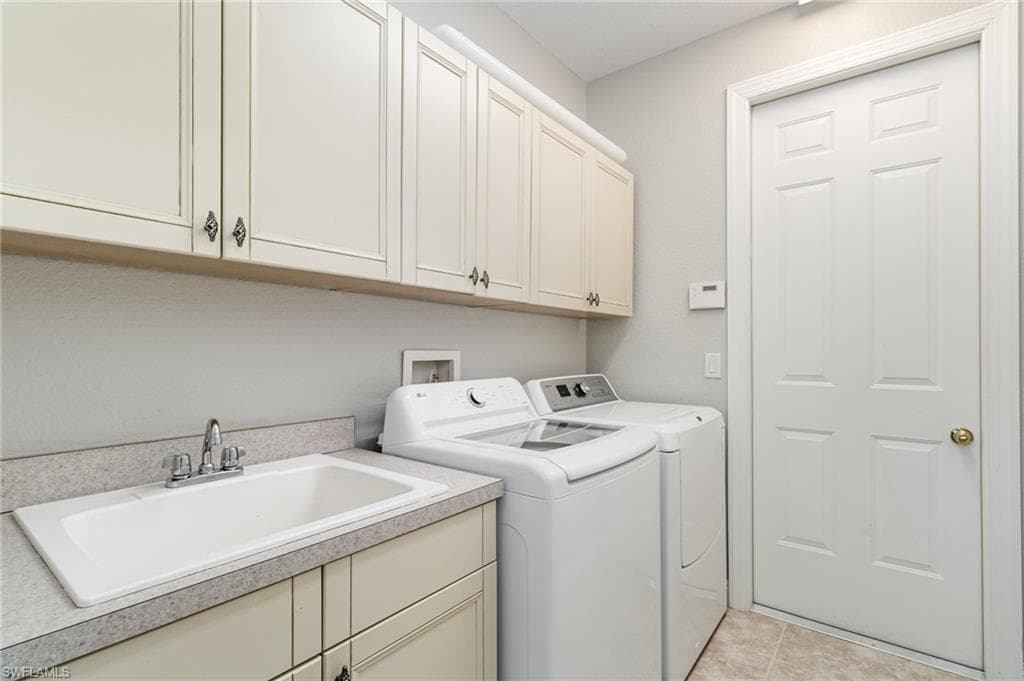 8514 Sedonia CIR, ESTERO FL 33967-40