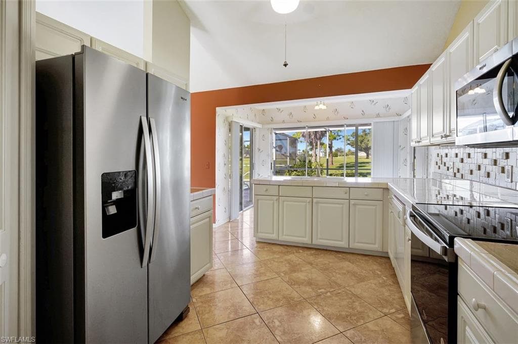 1574 NW 28th AVE, CAPE CORAL FL 33993-12