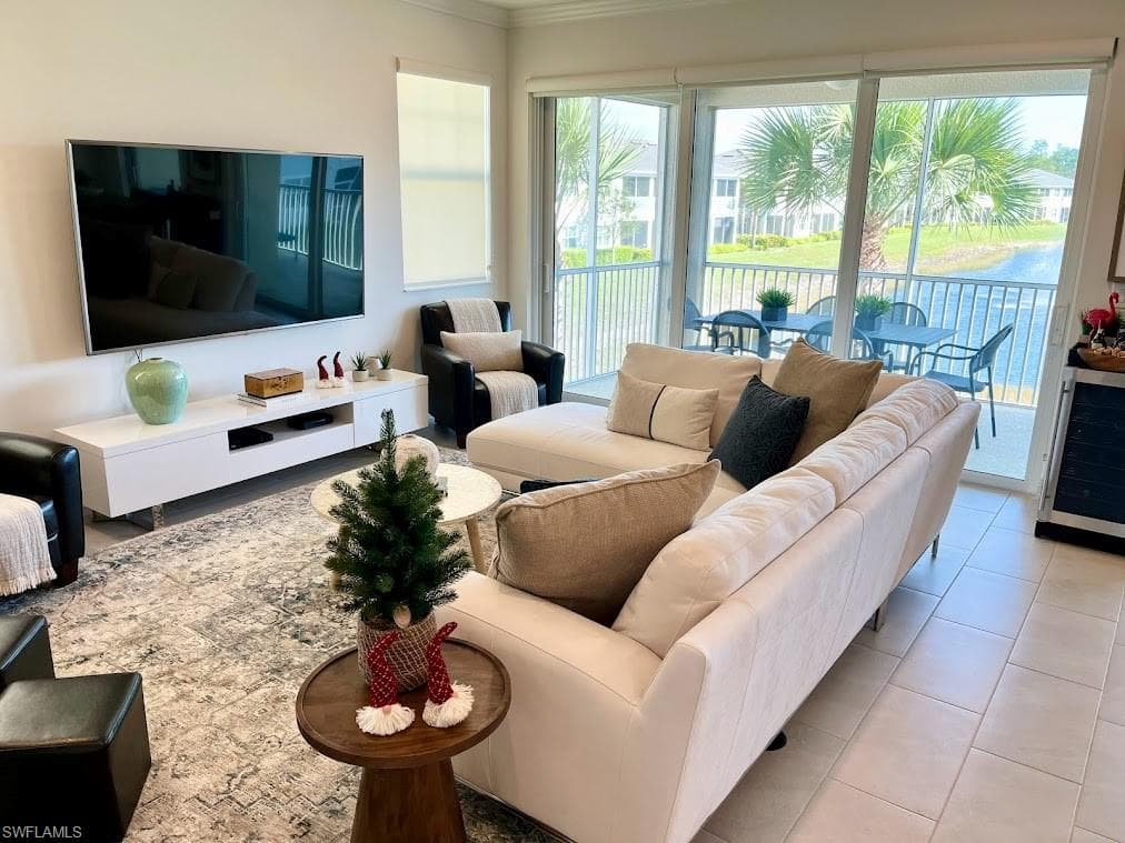 6940 Avalon CIR # 505, NAPLES FL 34112-2